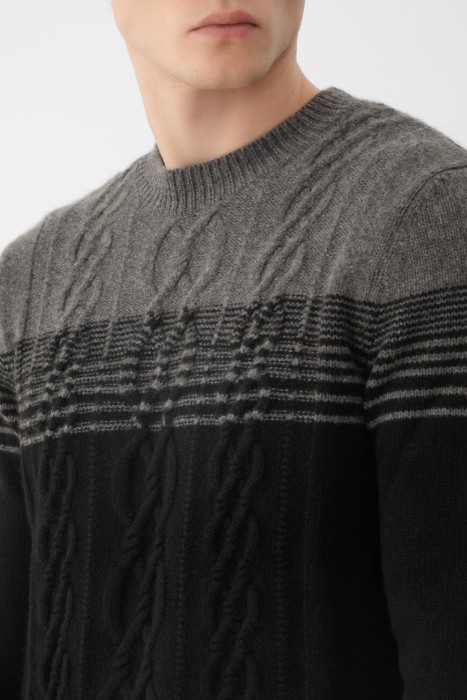 джемпер  из италии вид сбоку