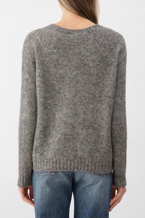 джемпер  от бренда max mara вид слева