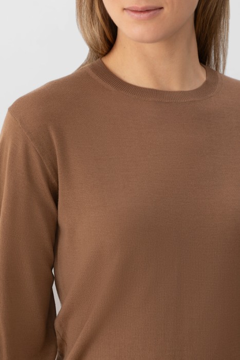 джемпер  из италии вид сбоку