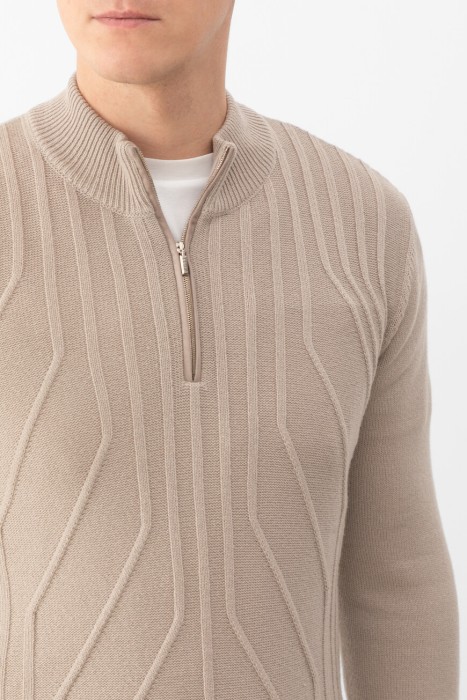 джемпер  из италии вид сбоку