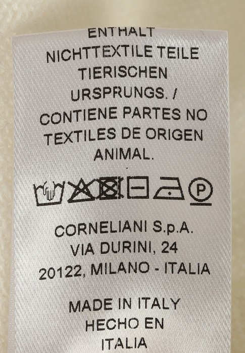 джемпер  универсального стиля с лицевой стороны