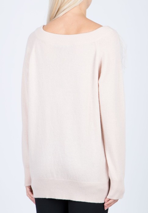 Товар розового цвета с внутренней стороны