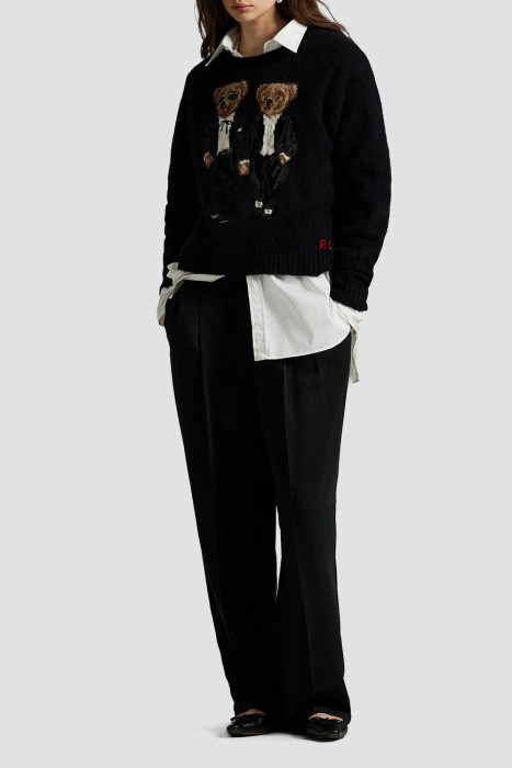 Товар черного цвета с внутренней стороны