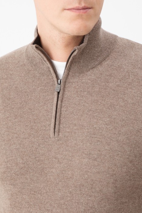 джемпер  из италии вид сбоку