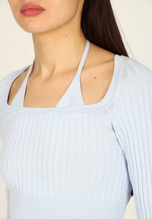 Товар фиолетового цвета с внутренней стороны