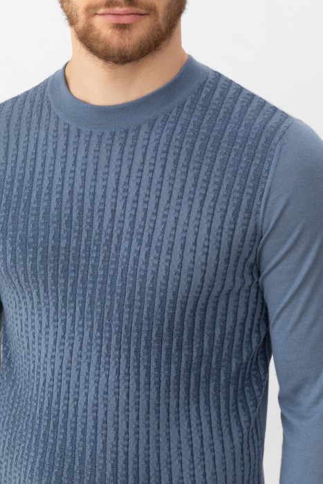 джемпер  из италии вид сбоку