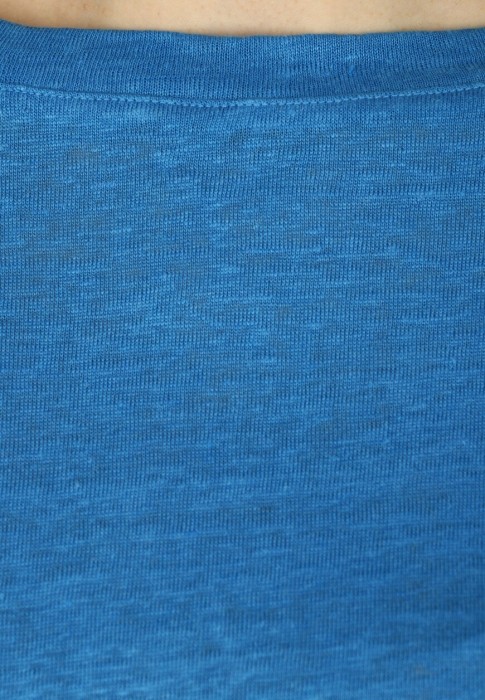 Товар синего цвета с внутренней стороны