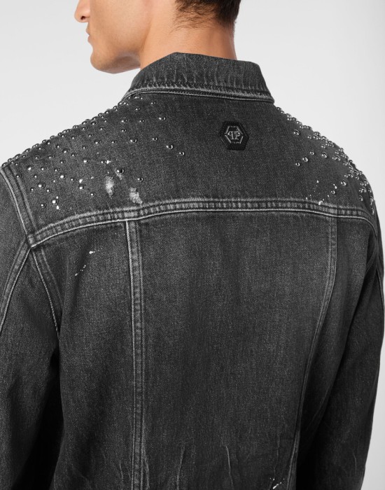 Товар серого цвета с внутренней стороны