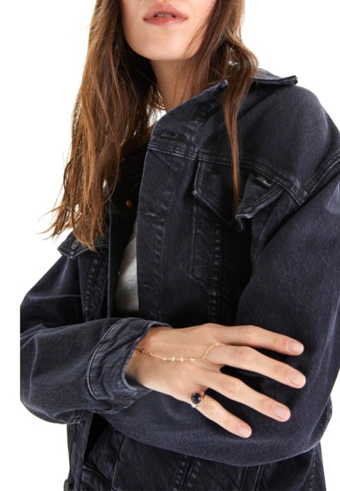 Товар серого цвета с внутренней стороны