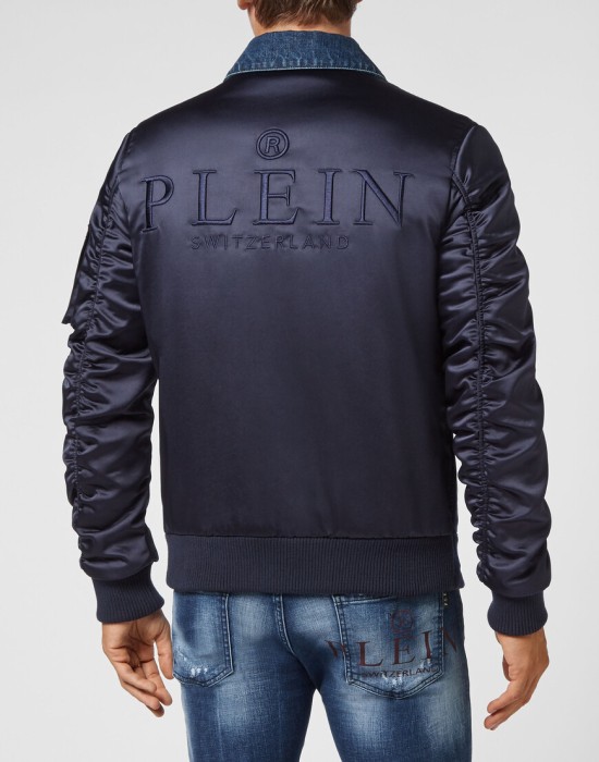 джинсовая куртка  из америки вид сбоку