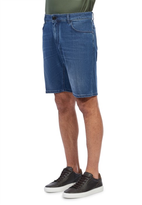 Товар синего цвета с внутренней стороны