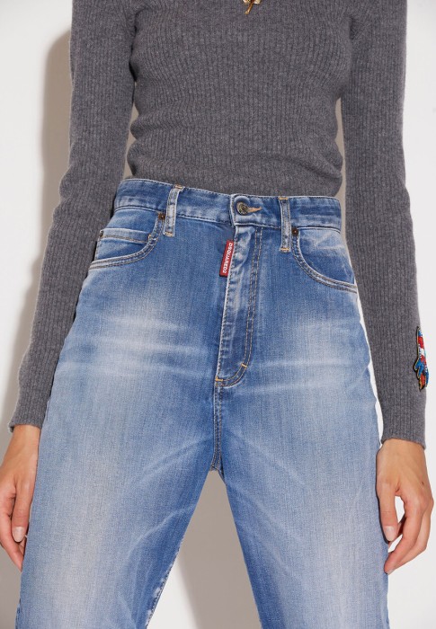 Товар голубого цвета с внутренней стороны