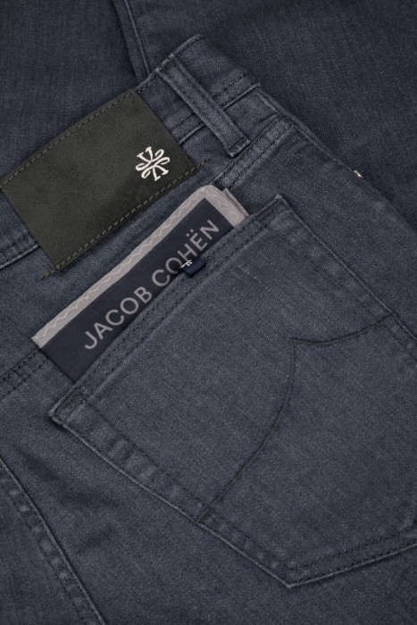 джинсы bard  вид слева