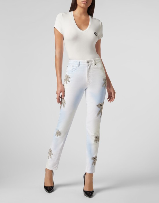 джинсы бойфренды  по цене 55815 руб вид справа