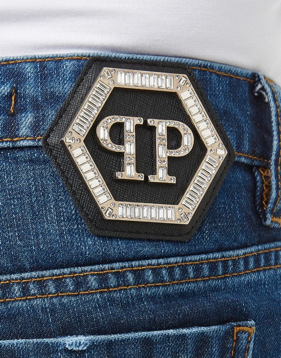 джинсы бойфренды  по цене 34884 руб вид справа