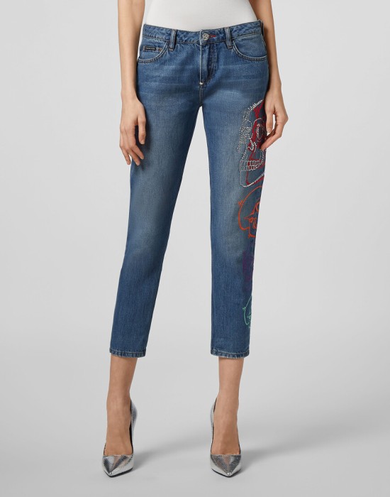 джинсы бойфренды  по цене 46676 руб вид справа