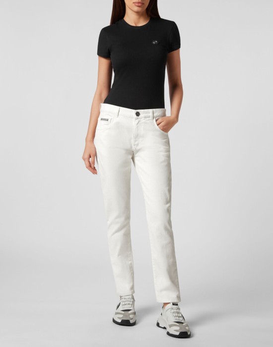 Товар белого цвета с внутренней стороны