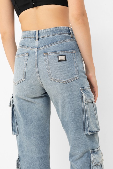 Товар синего цвета с внутренней стороны