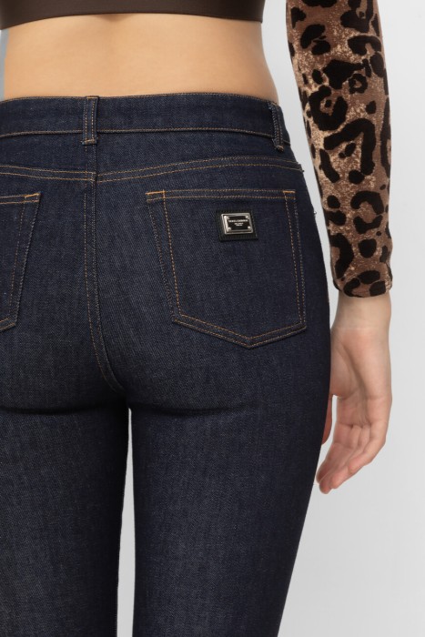 Товар синего цвета с внутренней стороны