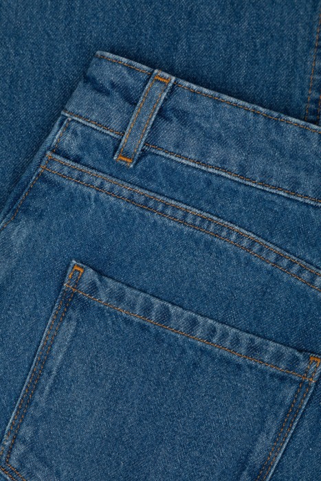 джинсы  модель ablativo для взрослого возраста с изнаночной стороны