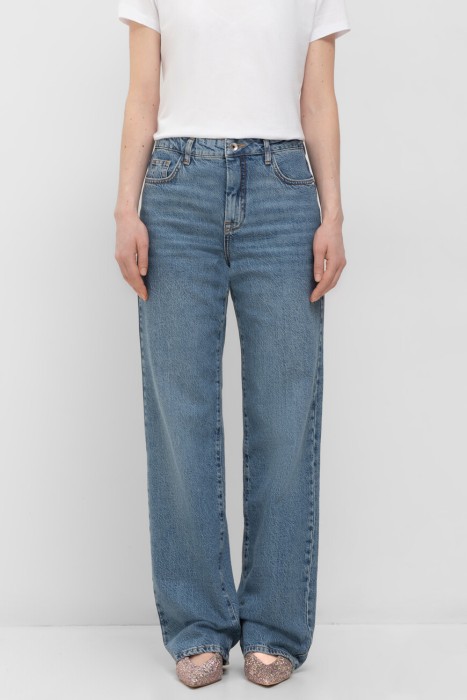 джинсы  модель из коллекции essential 8P0692_D1WZB CA48 фотография