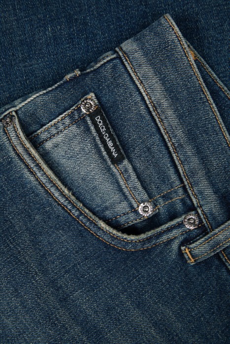 джинсы  модель из коллекции essential универсального стиля с лицевой стороны