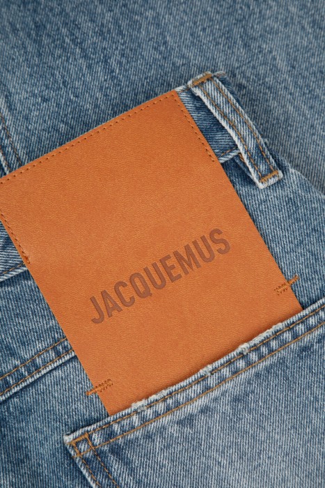 джинсы  модель le de-nimes вид слева