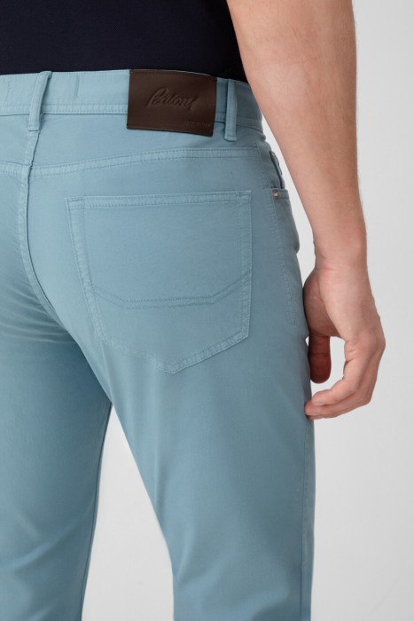 Товар голубого цвета с внутренней стороны