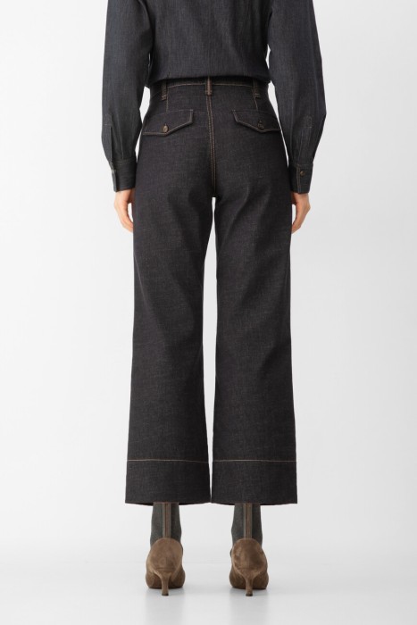 джинсы  модель sartorial от бренда brunello cucinelli вид слева