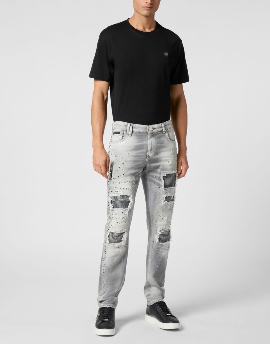 джинсы прямые и зауженные  по цене 90440 руб вид справа