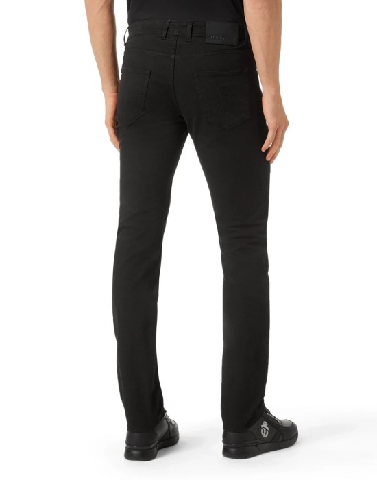 джинсы прямые  по цене 24700 руб вид справа