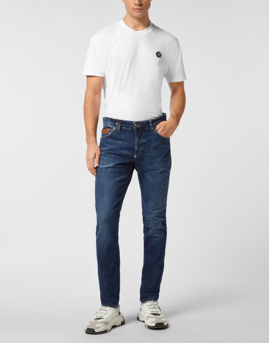 Товар синего цвета с внутренней стороны