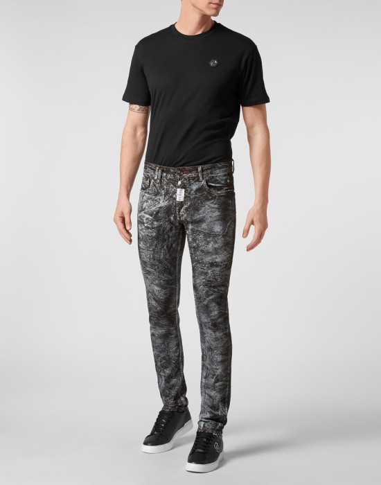 джинсы прямые  по цене 50778 руб вид справа