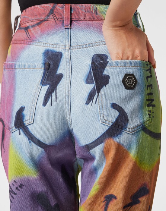 джинсы прямые  из проверенных материалов спереди