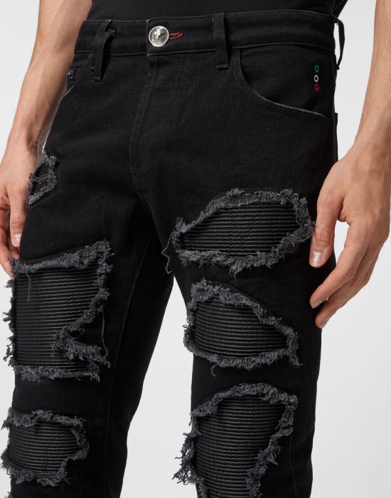 джинсы прямые  из проверенных материалов спереди