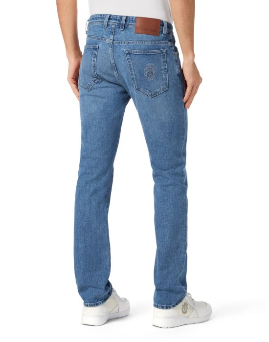 джинсы прямые  по цене 22232 руб вид справа