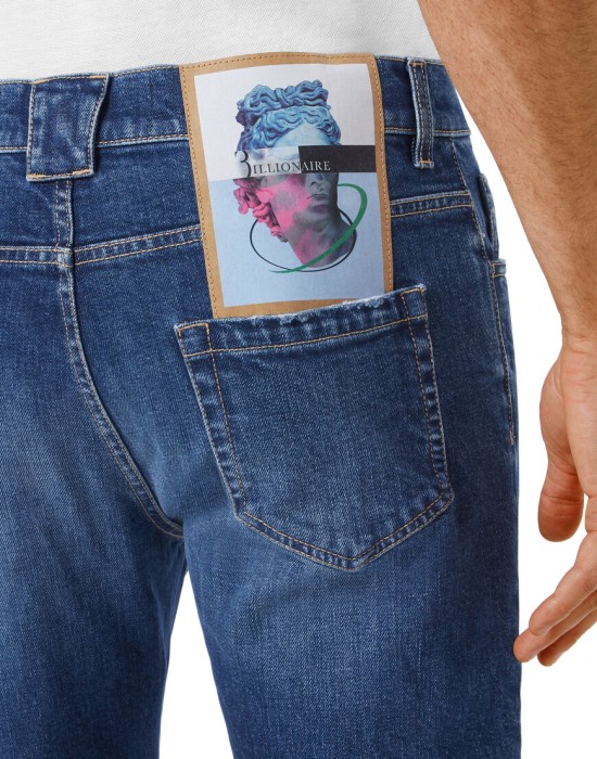 Товар синего цвета с внутренней стороны