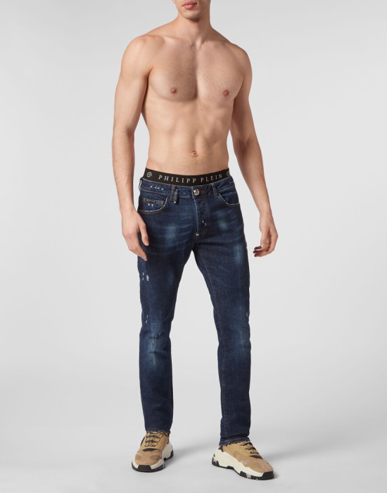 джинсы прямые  по цене 44964 руб вид справа