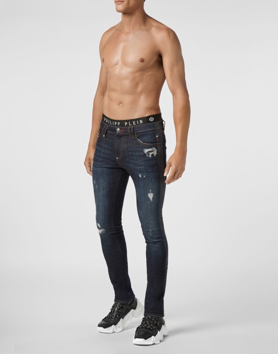 Товар синего цвета с внутренней стороны