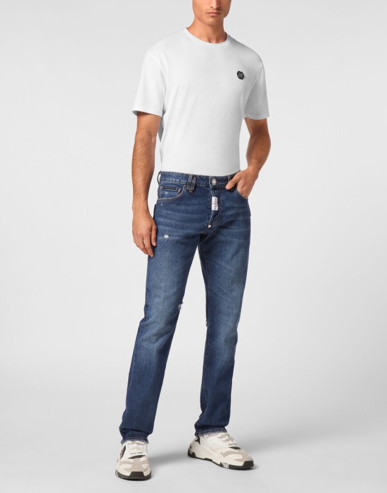 Товар синего цвета с внутренней стороны