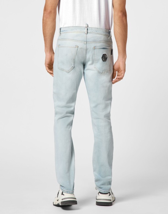 Товар голубого цвета с внутренней стороны