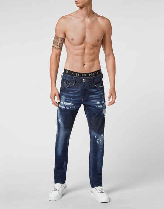 Товар синего цвета с внутренней стороны