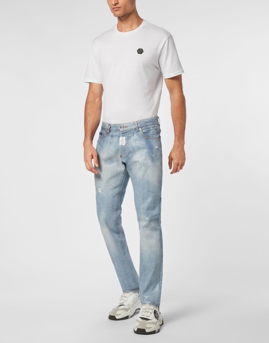 Товар голубого цвета с внутренней стороны