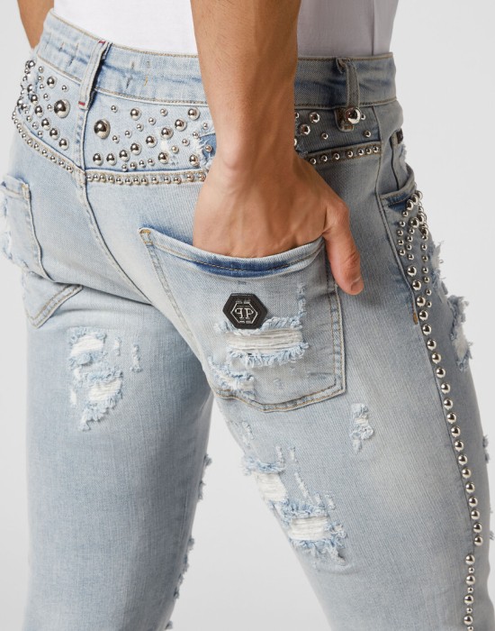 Товар голубого цвета с внутренней стороны