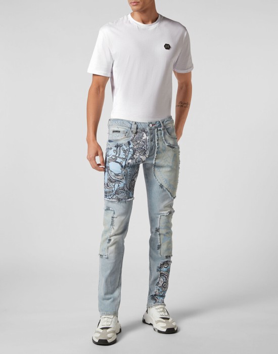 джинсы прямые  по цене 67830 руб вид справа