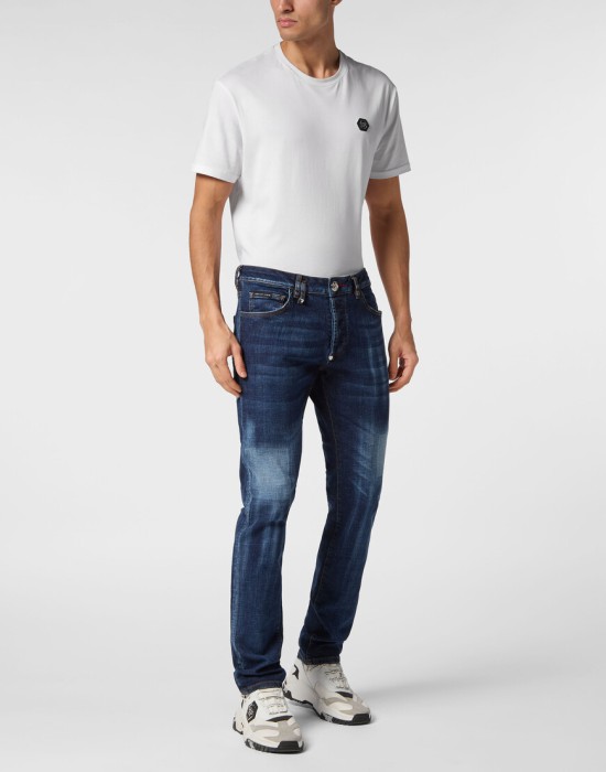 Товар голубого цвета с внутренней стороны