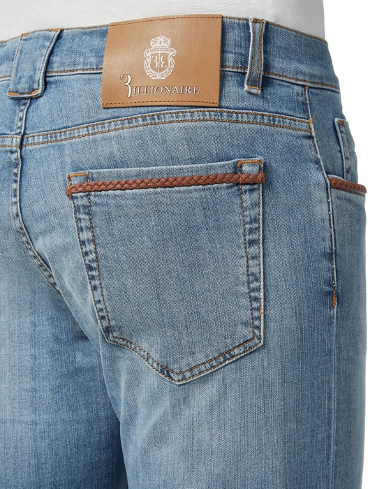 Товар голубого цвета с внутренней стороны