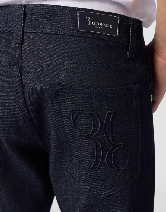 джинсы прямые  из проверенных материалов спереди