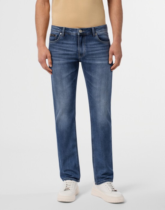 джинсы прямые  по цене 88920 руб вид справа