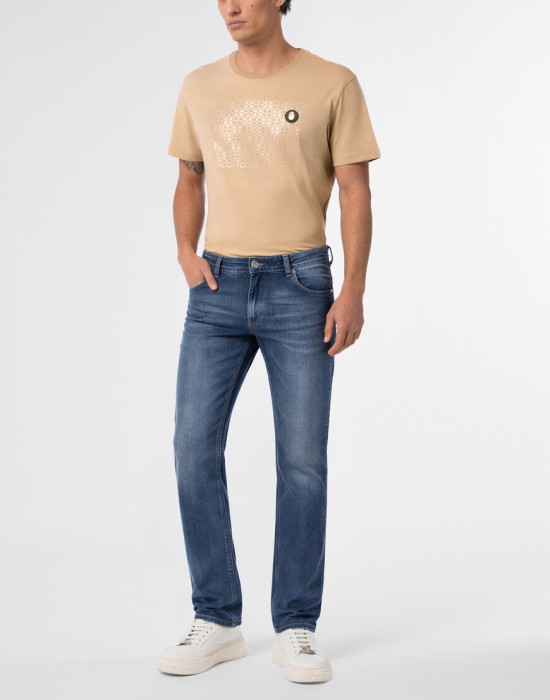 Товар синего цвета с внутренней стороны